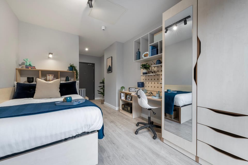 Bed, Bedroom