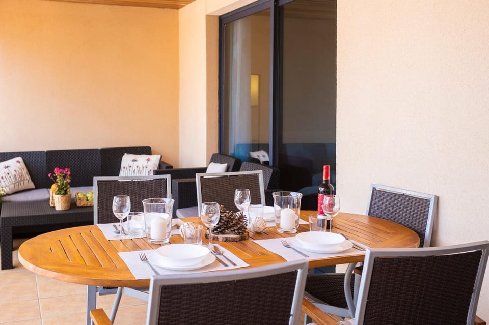Balcony/Terrace, Seating area, Dining area