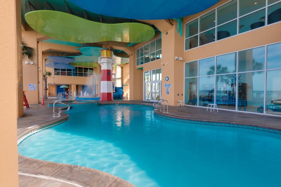 Gulf Front! 2 BR 2 BA! 11th Floor condo + Condo Amenities! House in Panama City Beach