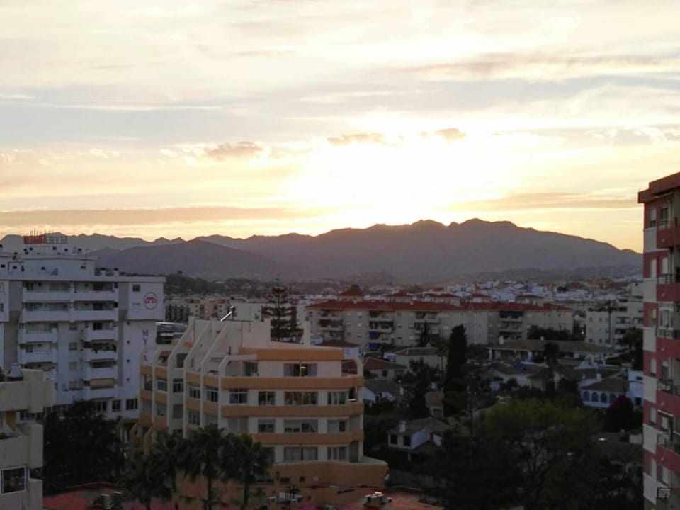 City view, Mountain view