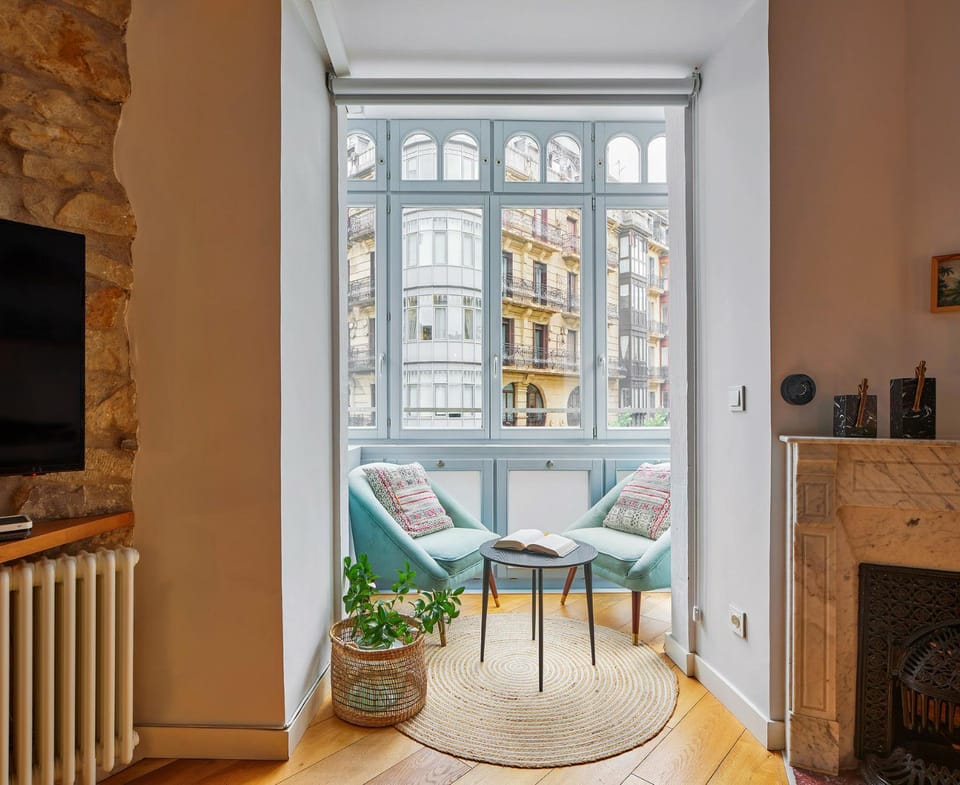 View (from property/room), Living room, air conditioner