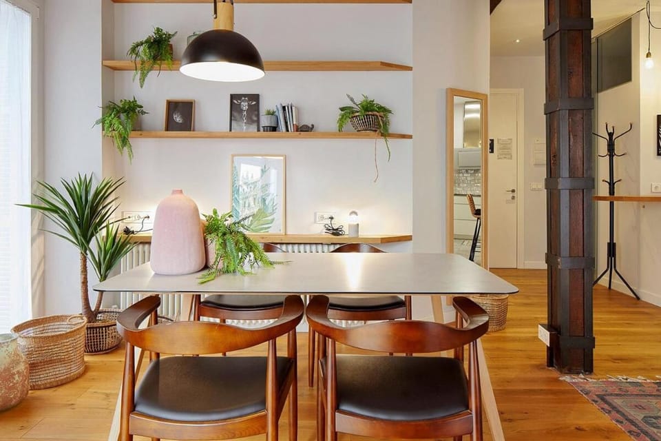 Heart of Midtown ⎮⎮ 5 balconies⎮⎮Walk Score 99 Apartment in San Sebastian