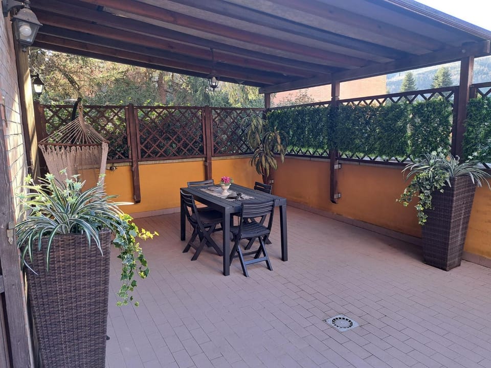 Balcony/Terrace, Dining area