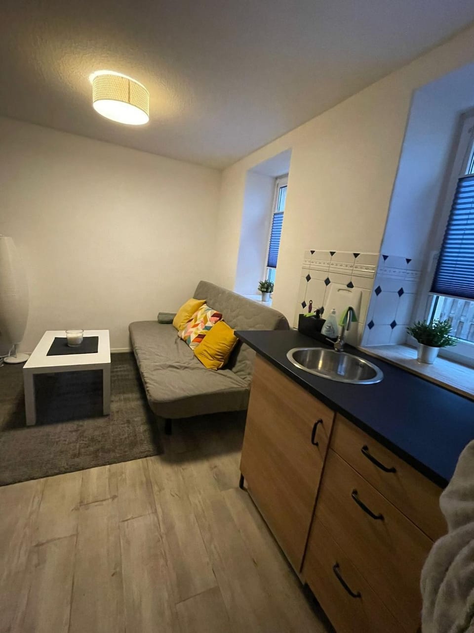 Kitchen or kitchenette, Seating area