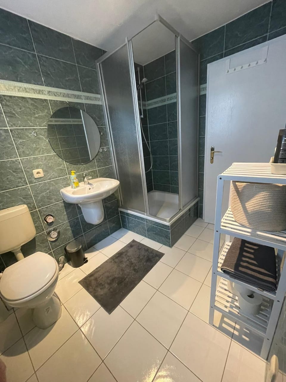 Shower, Toilet, Bathroom