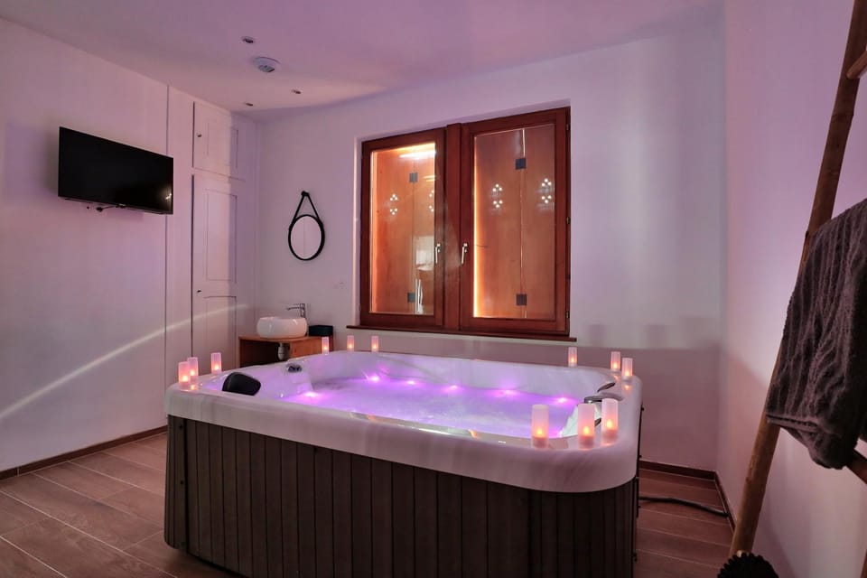 Hot Tub, Bathroom, TV and multimedia, Spa and wellness centre/facilities, Spa and wellness centre/facilities