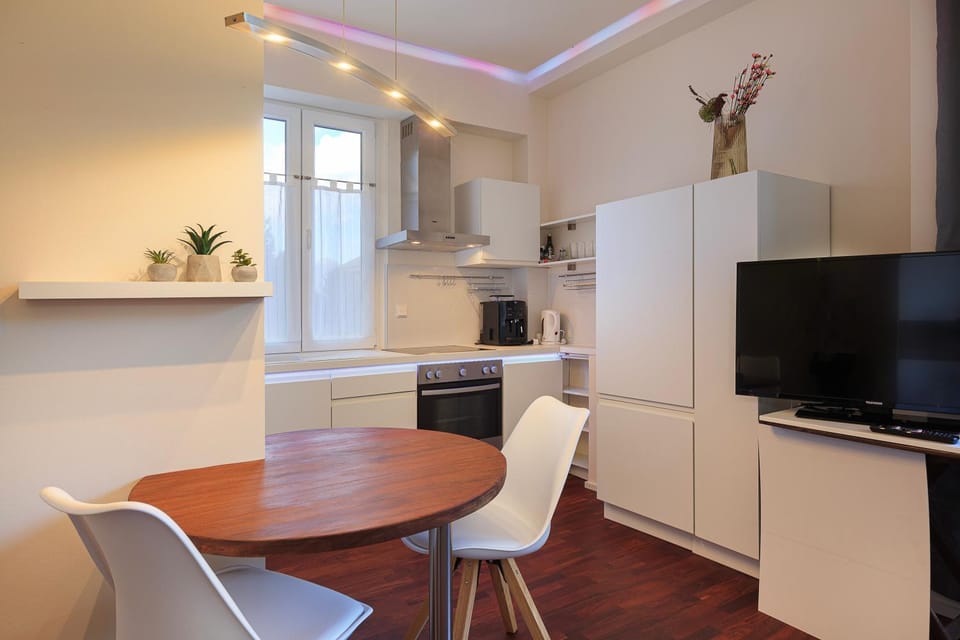 Adelaide Suite Apartment in Stresa