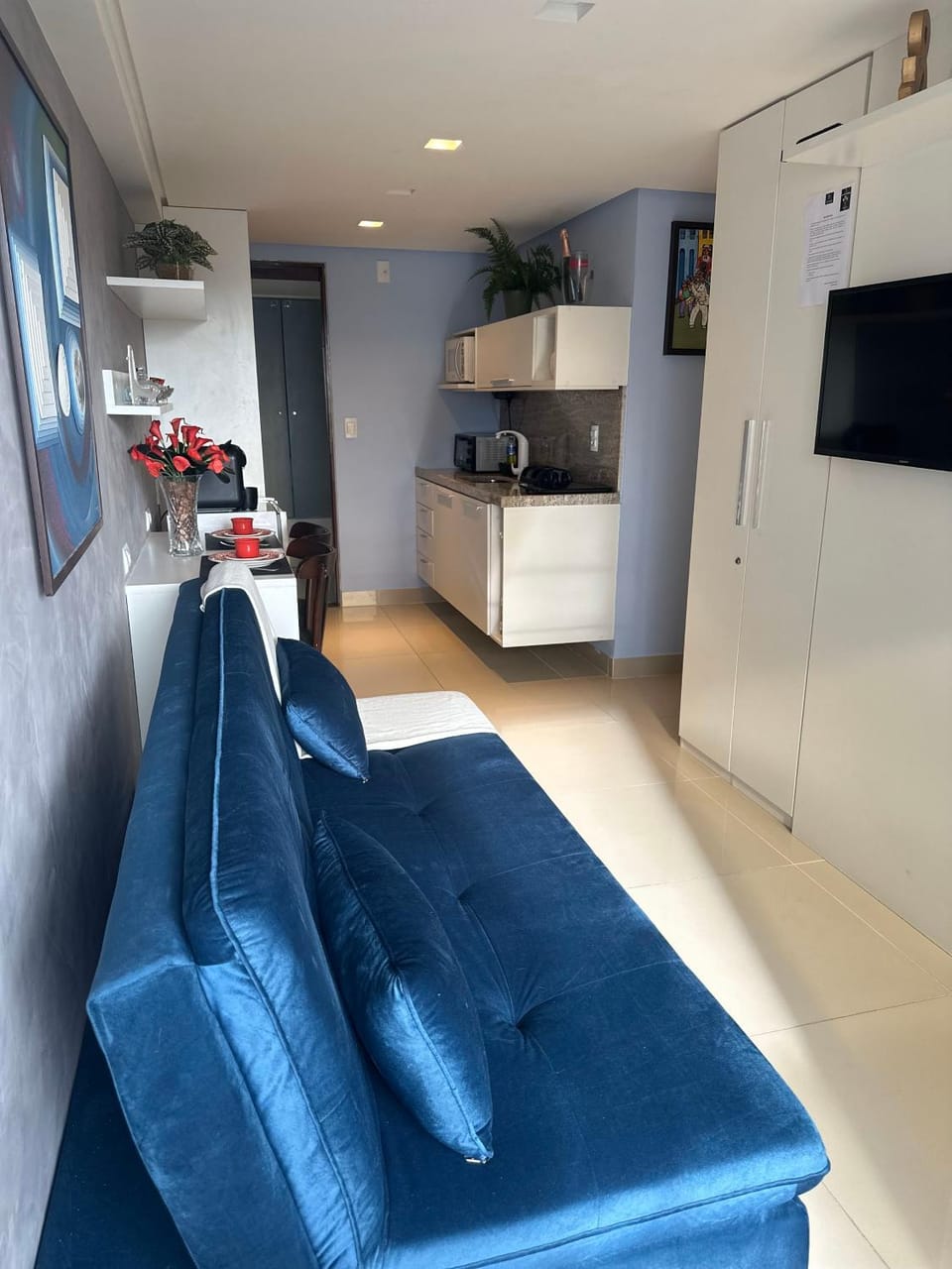 Communal lounge/ TV room, TV and multimedia, Kitchen or kitchenette, Living room, Seating area, minibar, oven, stove