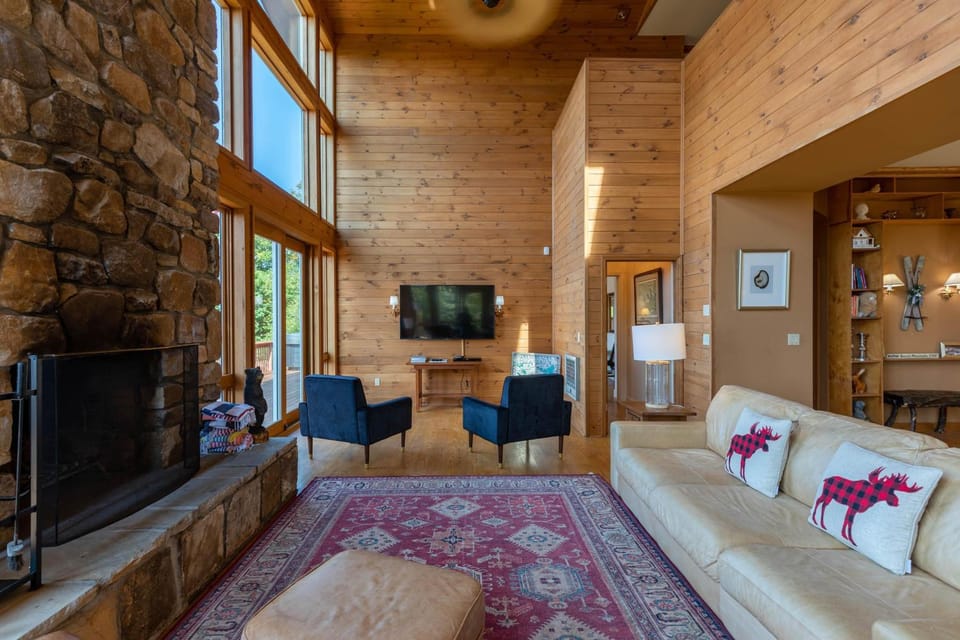 The Summit of Beech House in Beech Mountain