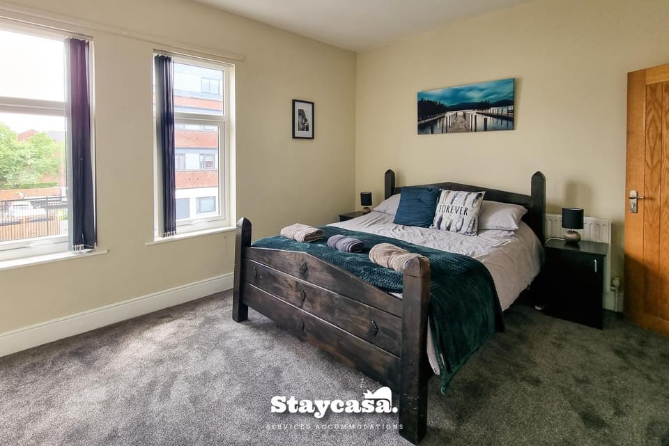 Clarence Co-Living - Private Room Self-Cater House in Manchester
