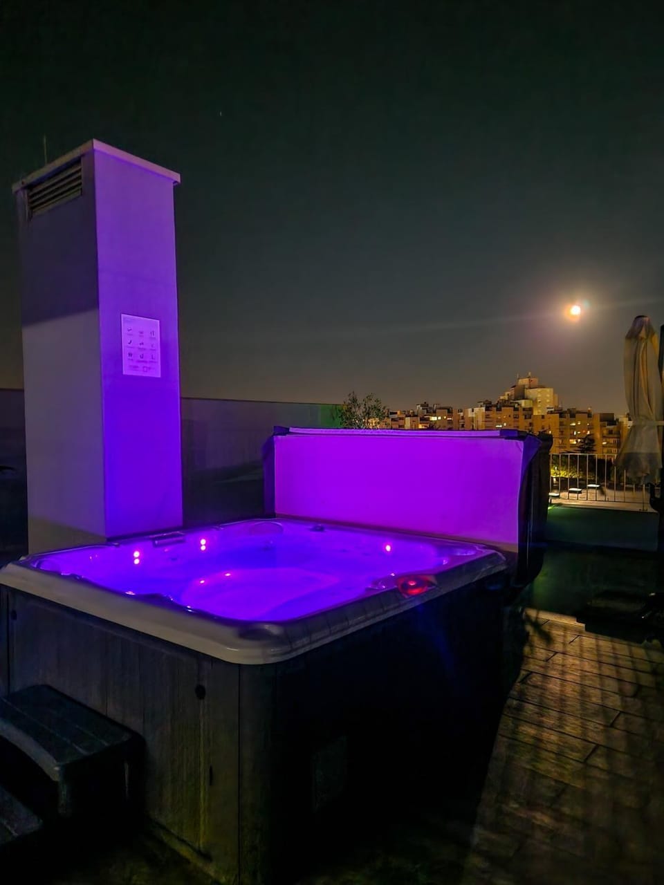 Night, Hot Tub, Hot Tub