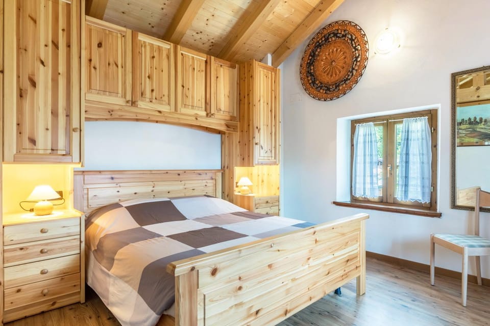 Living room, Bedroom