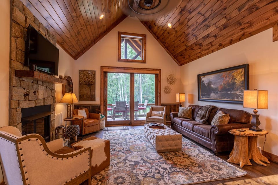 An Escape to Remember at Eagles Nest House in Beech Mountain
