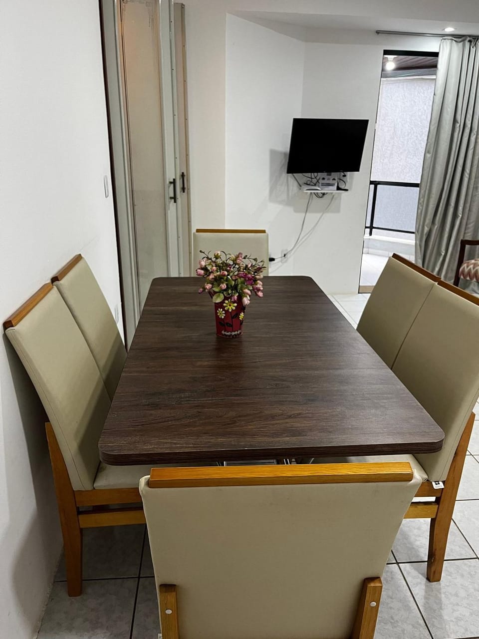 Apartamento quadra mar Meia Praia Apartment in Porto Belo