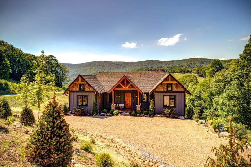 Dreamweaver at Eagles Nest House in Beech Mountain
