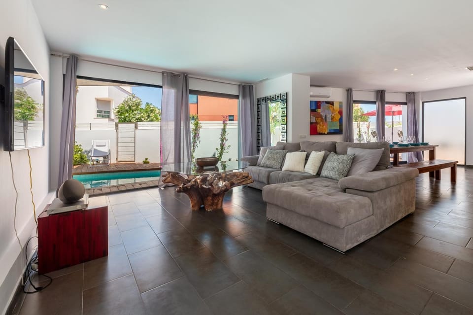 Property building, Living room