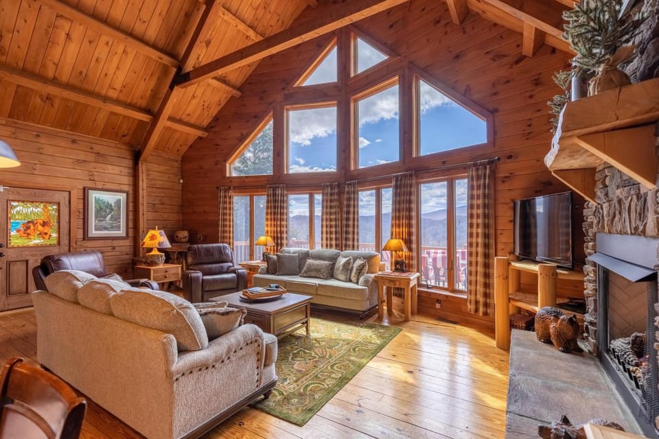 Beary Relaxing Cabin Cabin in Watauga