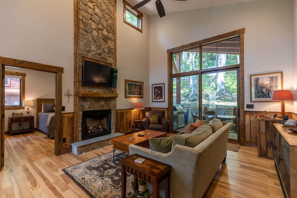 Apres Chalet at Eagles Nest House in Watauga