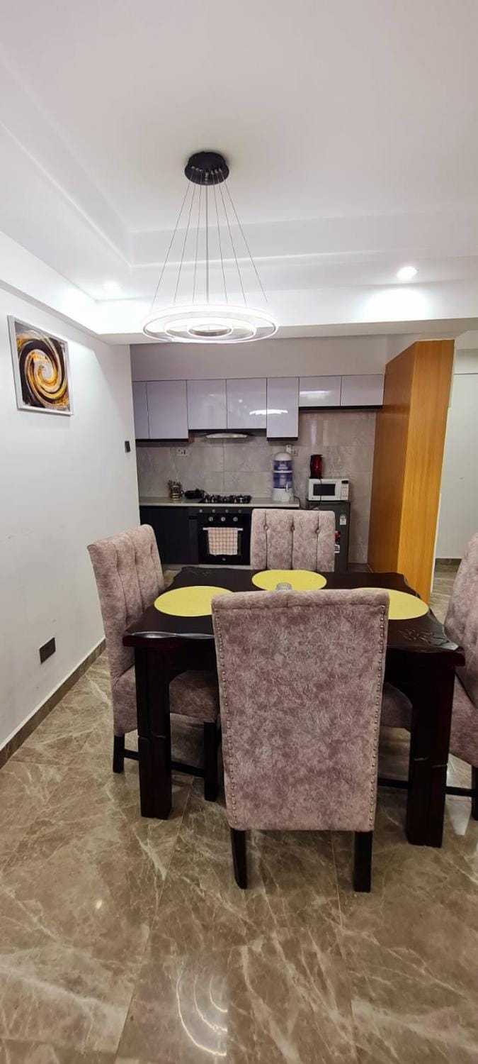 Dining area, minibar