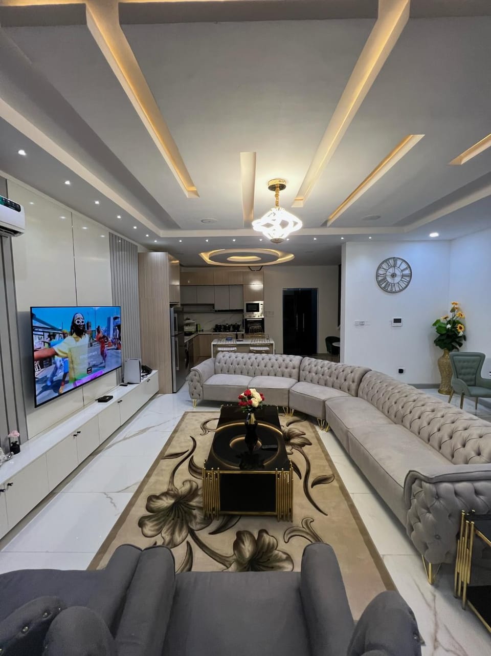 Living room, Seating area