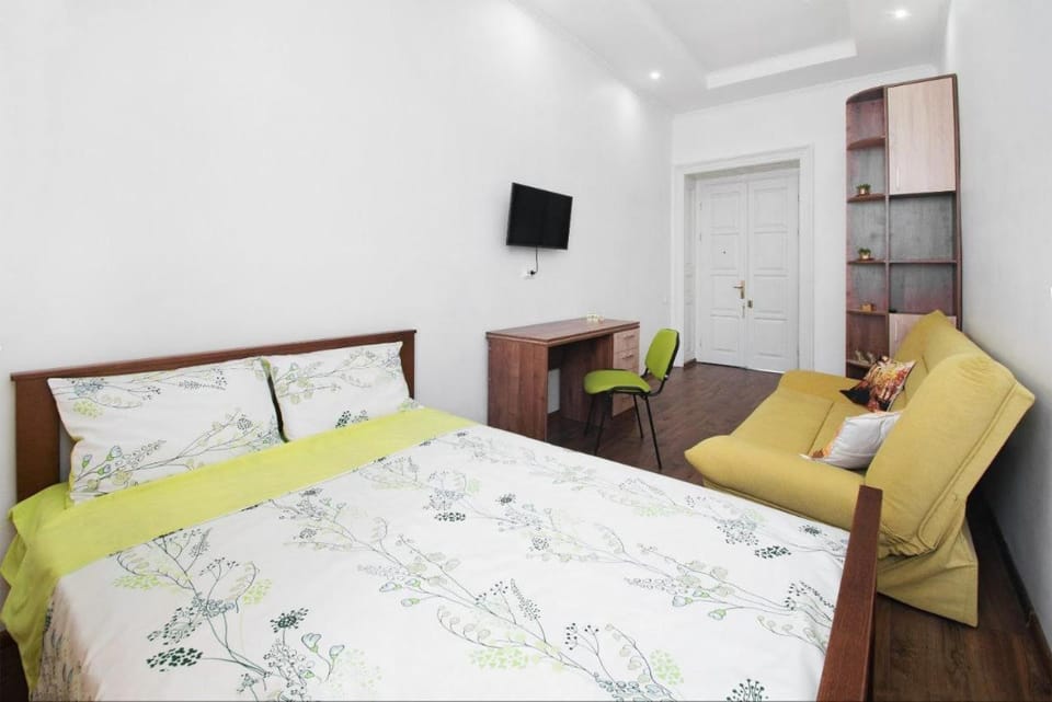 Чудові апартаменти у центрі міста Львів для чотирьох Apartment in Lviv