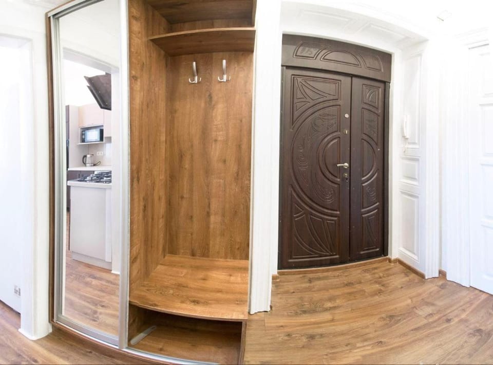 Чудові апартаменти у центрі міста Львів для чотирьох Apartment in Lviv