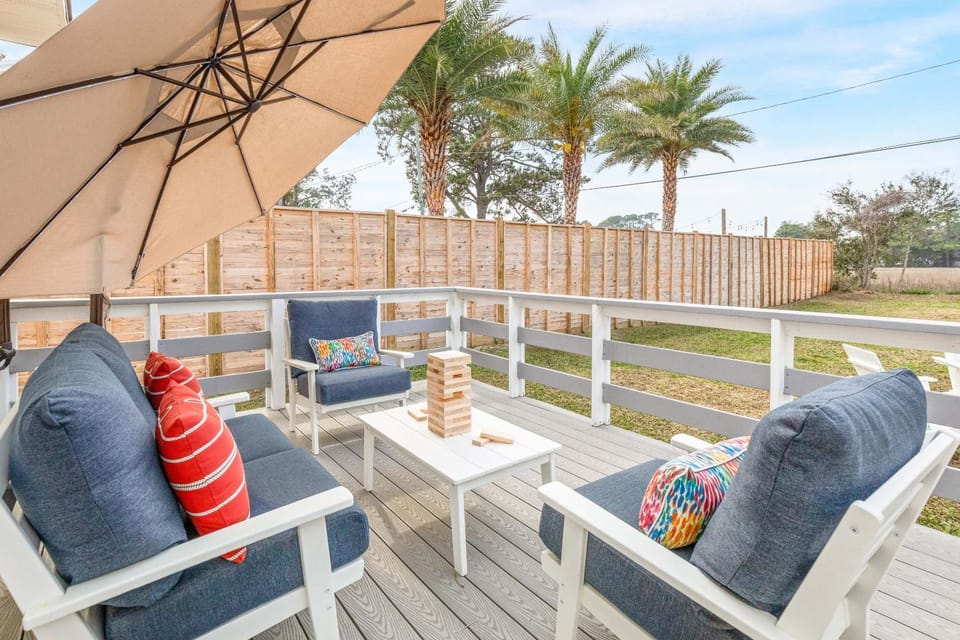 Bowline Bungalow House in Tybee Island
