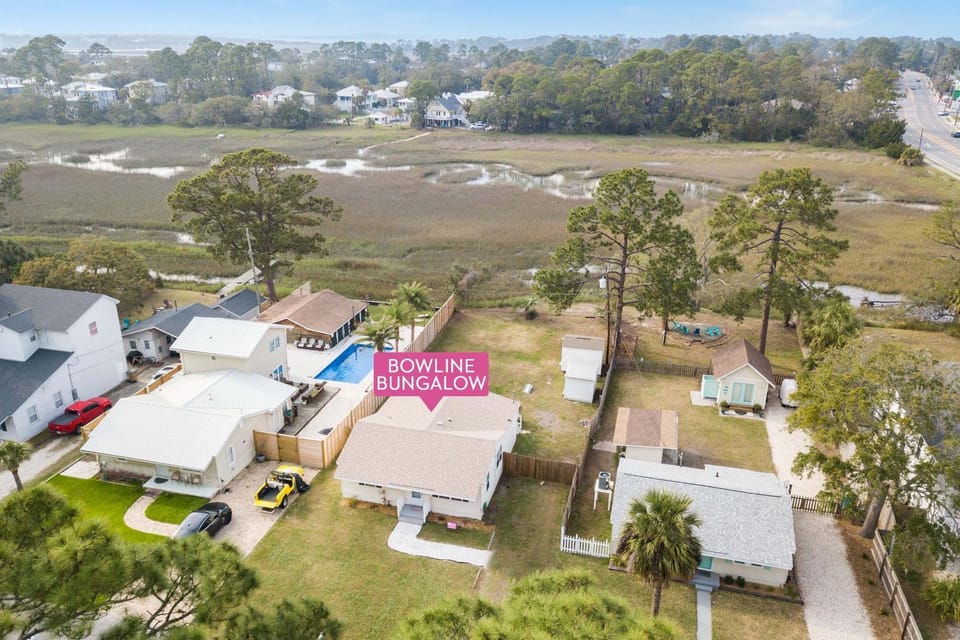 Bowline Bungalow House in Tybee Island