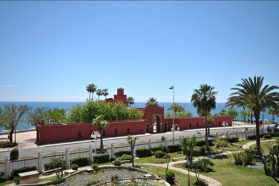 EL ESTUDIO DE LA PLAYA BENALBEACH Holidays Paradise Apartment in Benalmadena