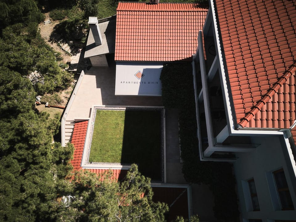 Property building, Bird's eye view