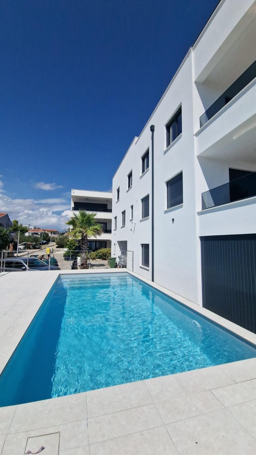 Property building, Swimming pool