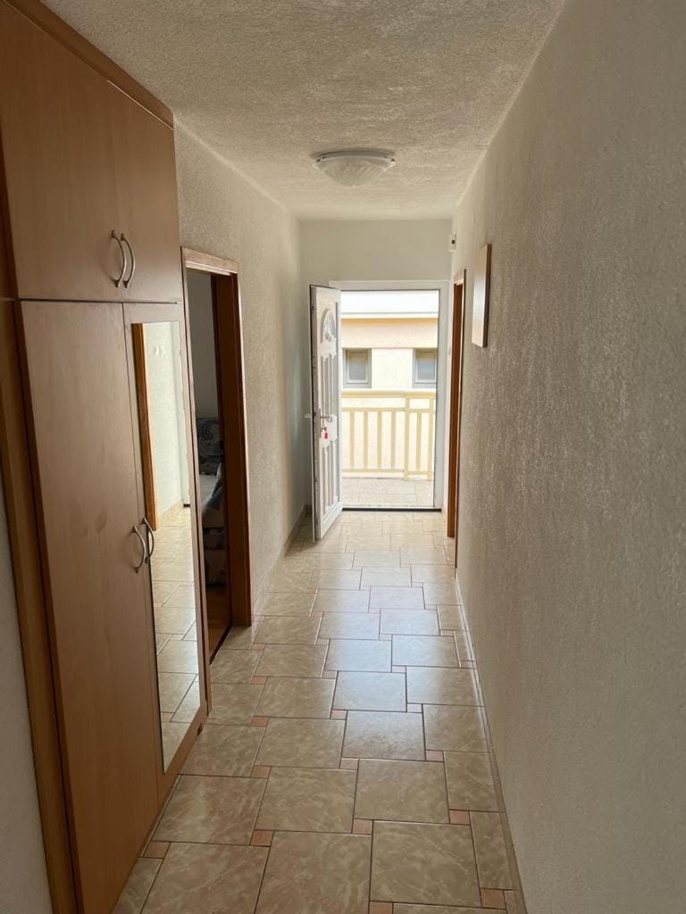 Apartments with free private parking Apartment in Baška Voda