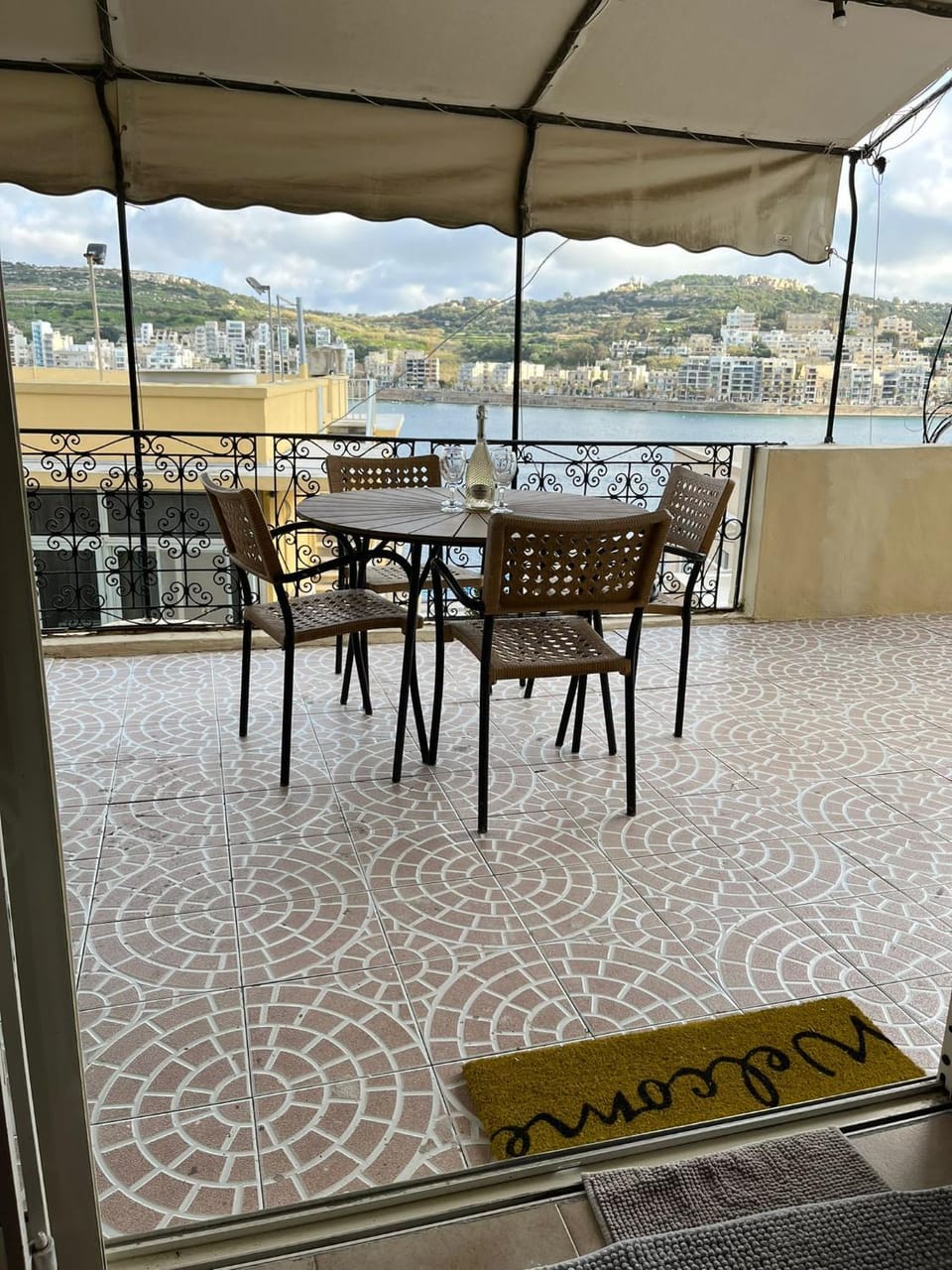 Patio, Balcony/Terrace