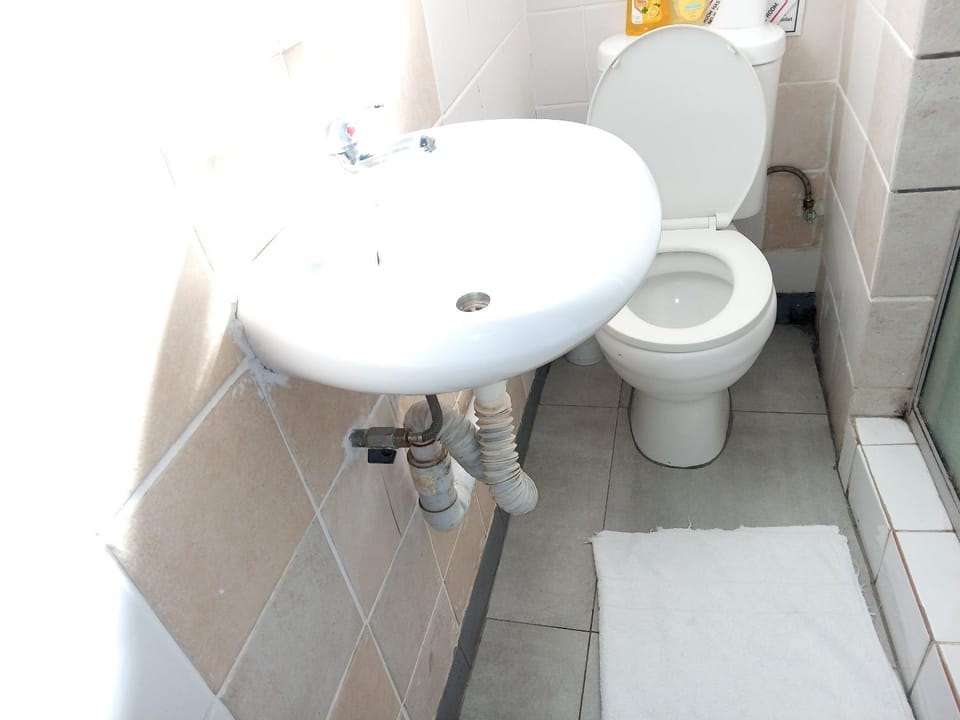 Lancaster Guest House Bed and Breakfast in Gauteng