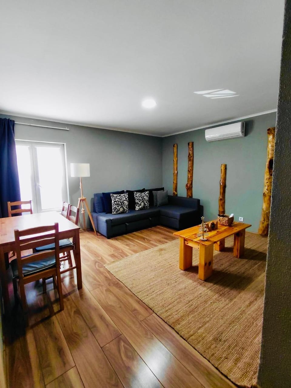Living room, air conditioner