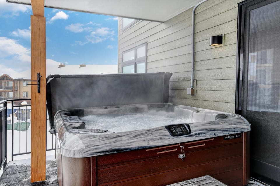 Hot Tub