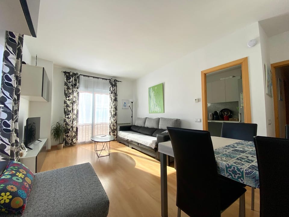 Oasis familiar Terrassa Apartment in Terrassa