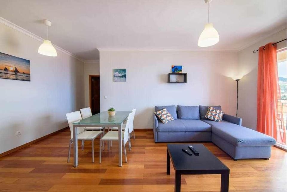 Garajau Ocean View Apartment in Caniço