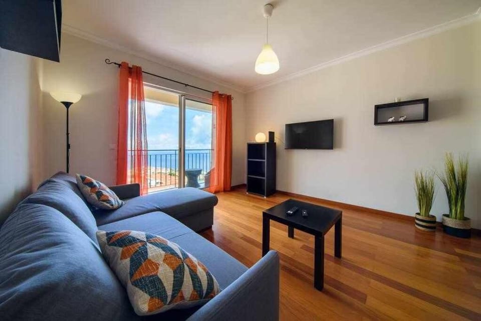 Garajau Ocean View Apartment in Caniço