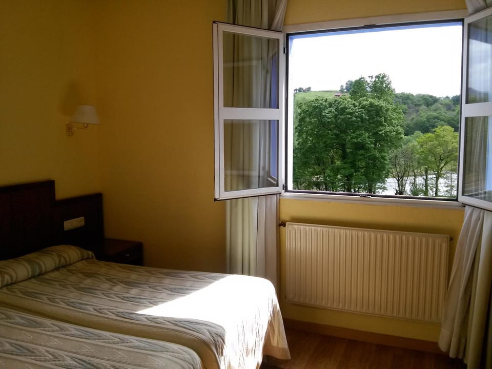 Day, Photo of the whole room