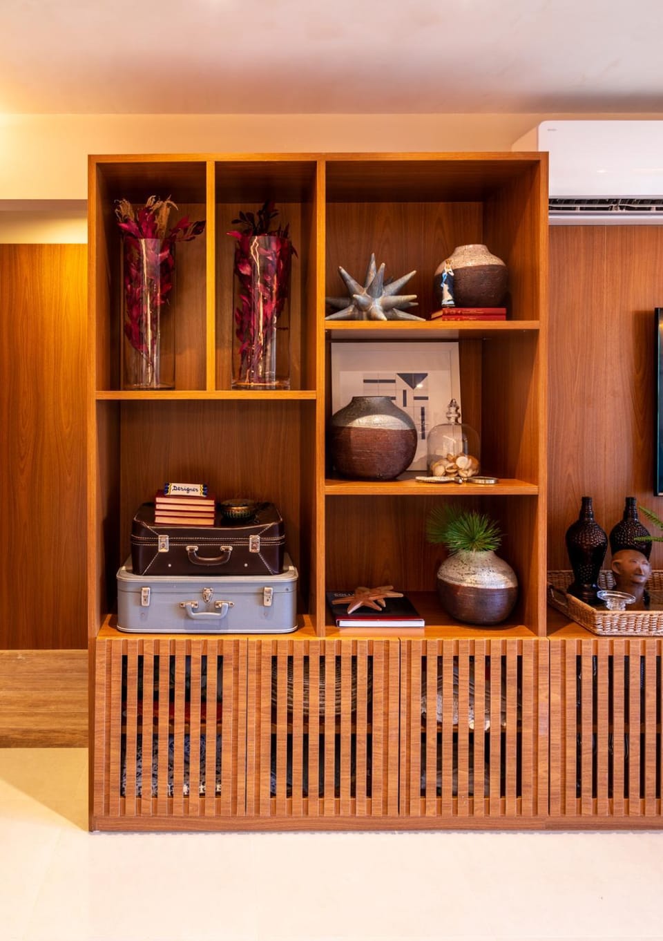 Communal lounge/ TV room, Living room, Decorative detail, air conditioner