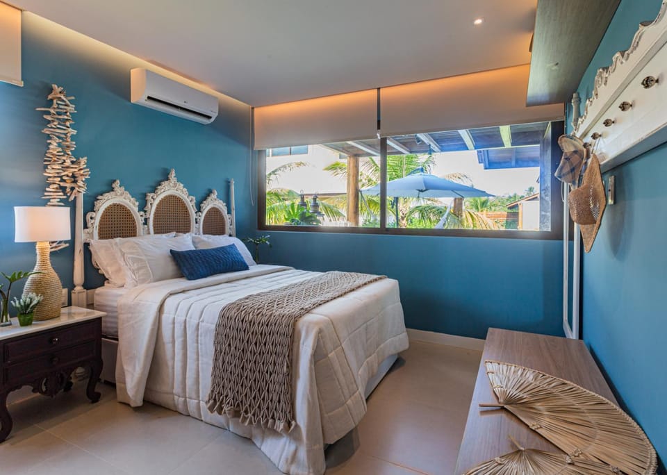 Toilet, Bed, View (from property/room), Photo of the whole room, Bedroom, Garden view, Pool view, wardrobe, air conditioner
