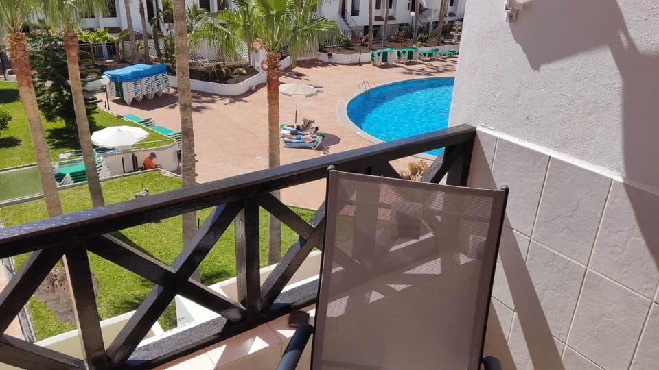Balcony/Terrace, Pool view