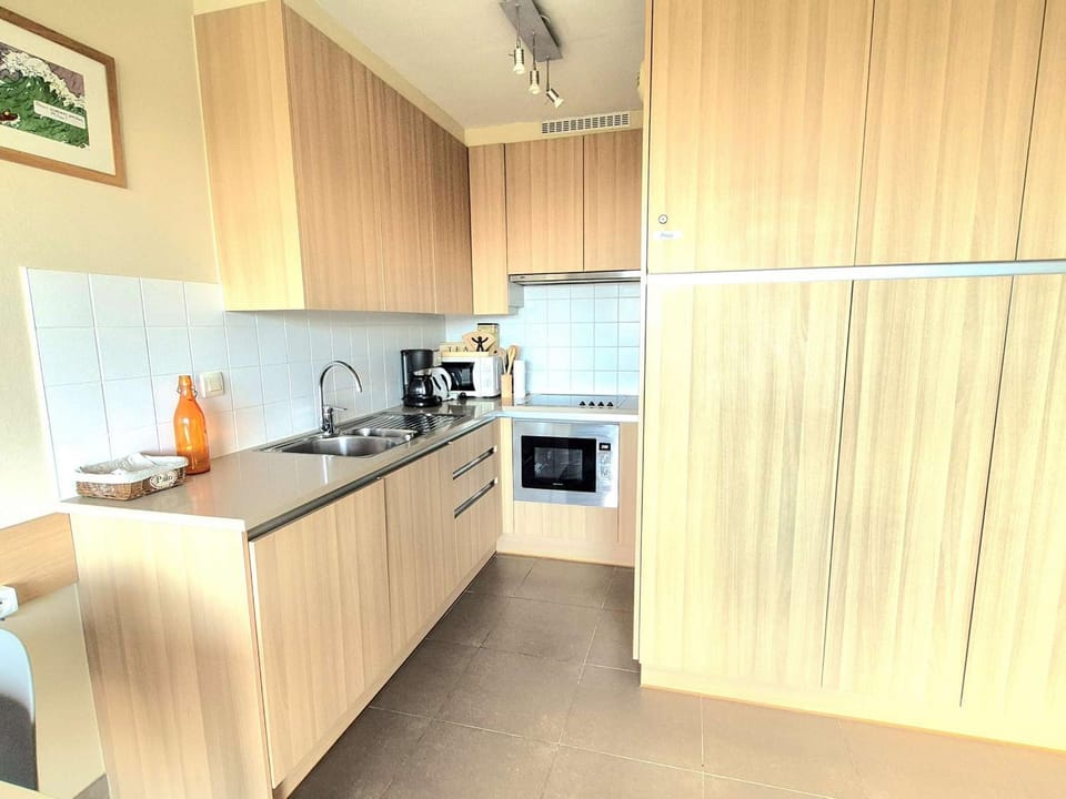 Rez-de-chaussée avec terrasse, parking, animaux acceptés près de la mer - FR-1-675-15 Apartment in Wimereux