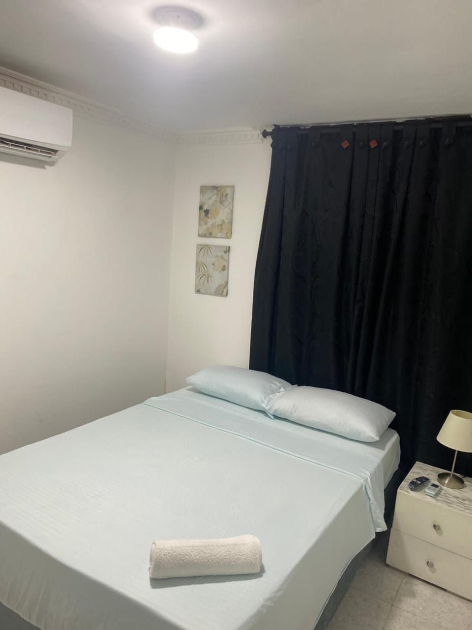 Bed, Bedroom, air conditioner