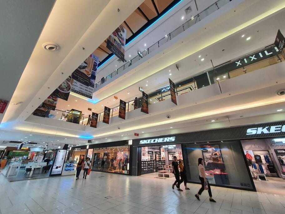 Vivacity Megamall Jazz Suite 3BR Direct Mall Access with free parking 14A Apartment in Kuching