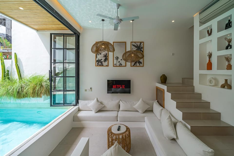 Living room, Seating area