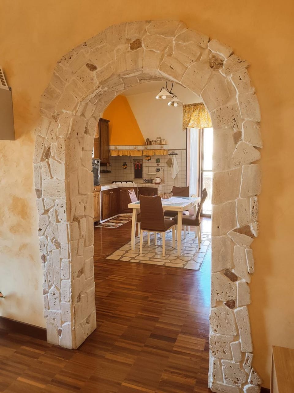 Kitchen or kitchenette, Living room, Decorative detail, Dining area, kitchen
