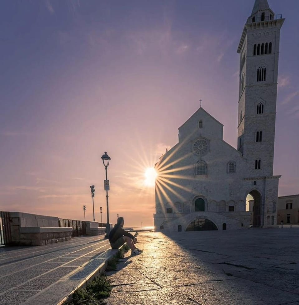 Nearby landmark, People, Activities, Place of worship, Other, Hiking, Area and facilities, Seasons, Sunrise, Family, Quiet street view, wedding