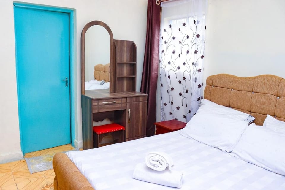 Bed, Photo of the whole room, Bedroom, towels, wardrobe